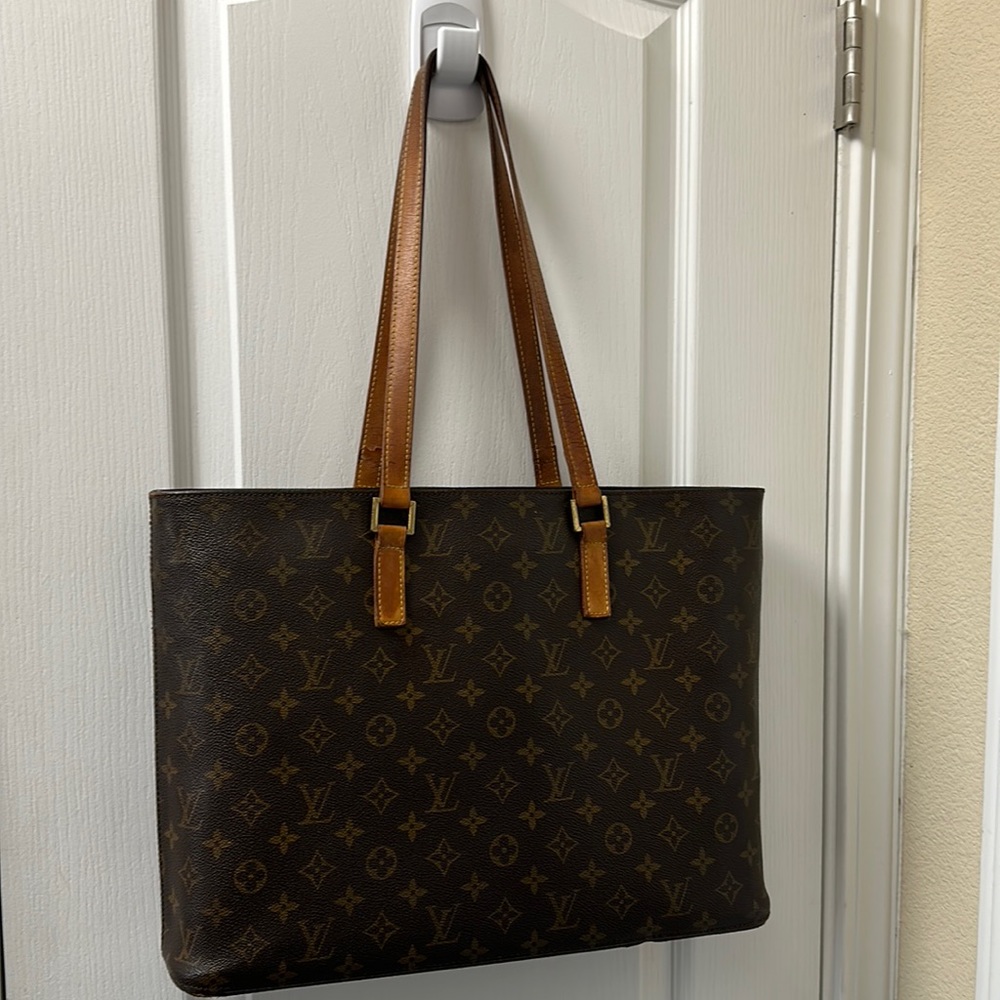 LOUIS VUITTON structured Monogram zippered shopper Tote has wear see photos